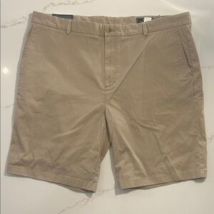Vineyard Vines Tan Flat Front Men's Shorts